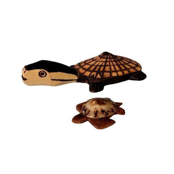 Lot of 2 Wood Turtles Hand Carved Shell - Picture 3 of 6